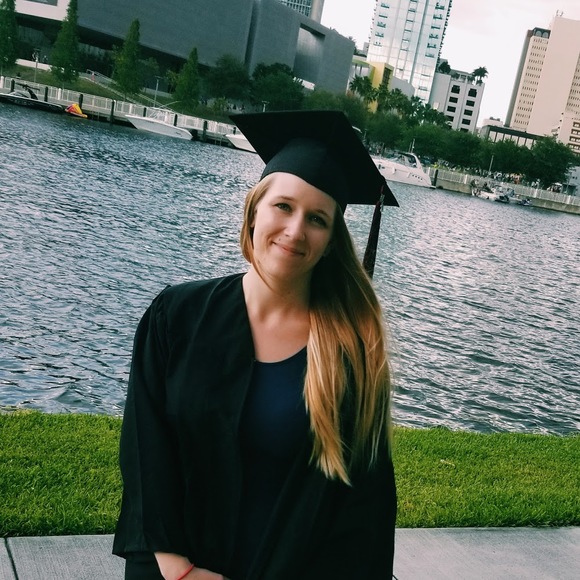 Meet your Posher, Paige - Picture 1 of 1